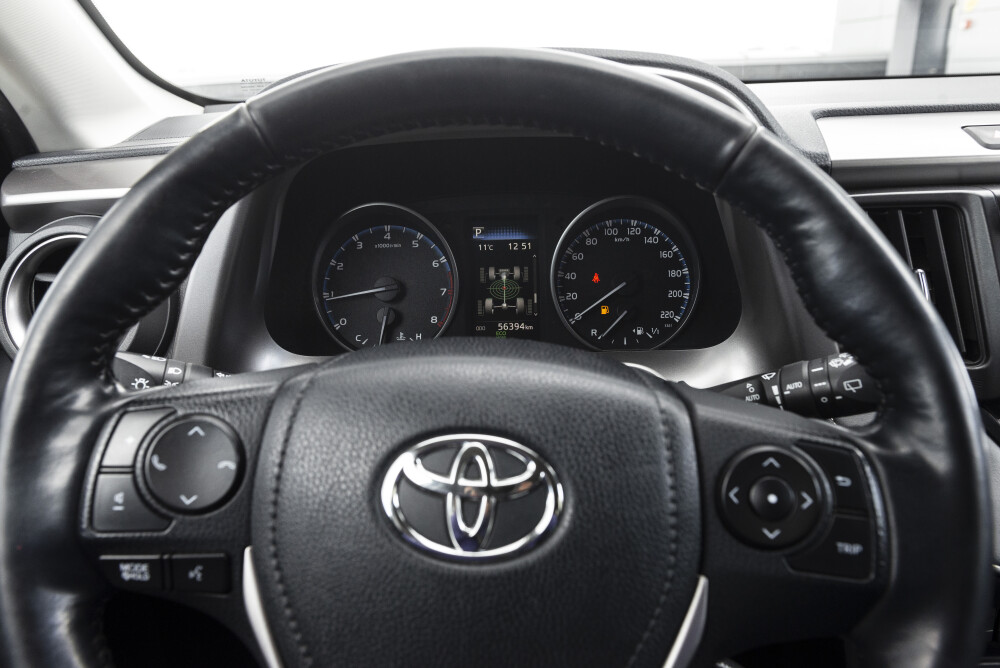 Toyota RAV4 IV (XA40) Рестайлинг Казань  - изображение 13