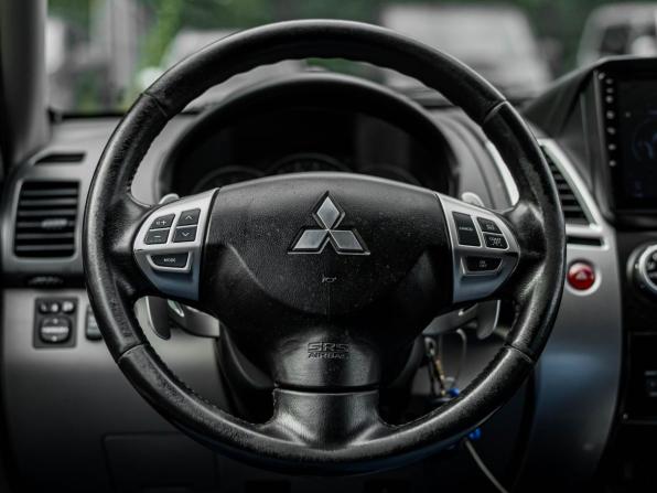 Mitsubishi Pajero Sport II Рестайлинг с пробегом 2015 года, цена 1 500 000 рублей, 272602 км, внедорожник, Автокод Объявления
