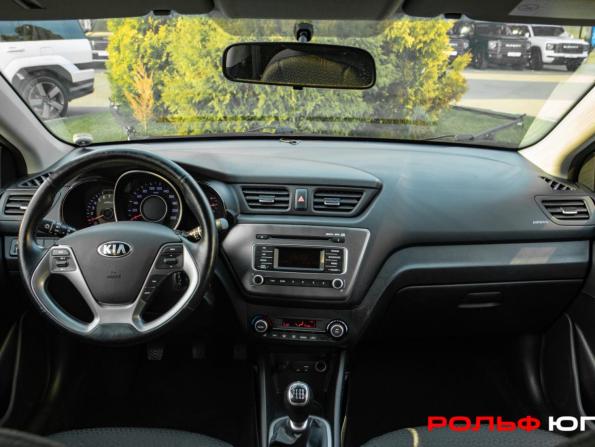 Kia Rio III Рестайлинг с пробегом 2017 года, цена 988 000 рублей, 129300 км, хэтчбек, Автокод Объявления