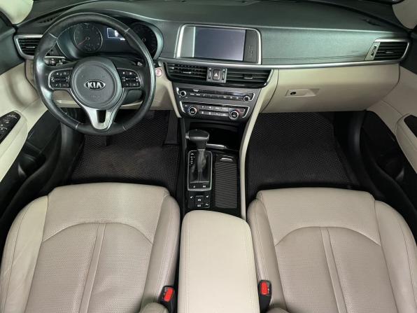 Kia Optima IV с пробегом 2018 года, цена 1 899 000 рублей, 131084 км, седан, Автокод Объявления