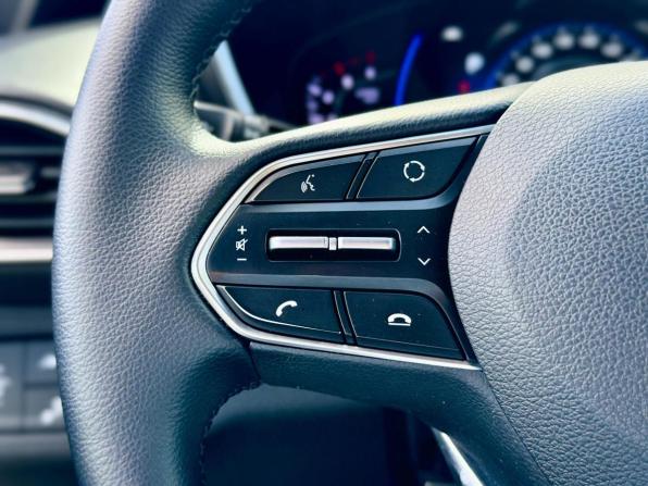 Hyundai Santa Fe IV с пробегом 2018 года, цена 2 877 000 рублей, 130093 км, внедорожник, Автокод Объявления