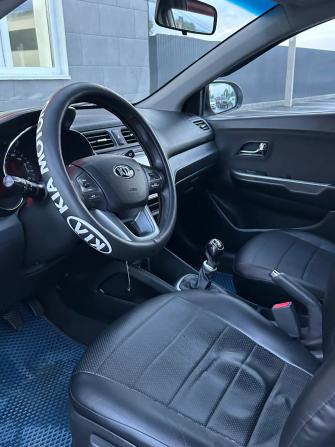 Kia Rio III с пробегом 2013 года, цена 680 000 рублей, 304341 км, седан, Автокод Объявления