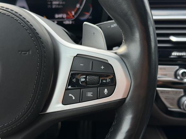 BMW 5 серии VII (G30/G31/G38) Рестайлинг с пробегом 2021 года, цена 8 300 000 рублей, 28049 км, седан, Автокод Объявления