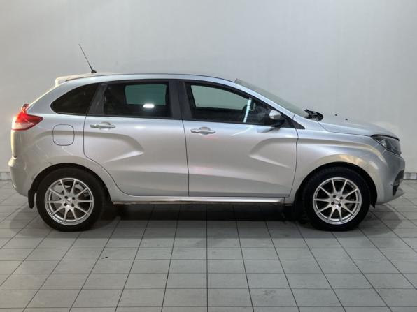 Lada (ВАЗ) XRAY I с пробегом 2017 года, цена 775 000 рублей, 97440 км, хэтчбек, Автокод Объявления