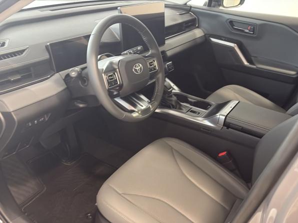 Toyota RAV4 VI (XA60) с пробегом 2026 года, цена 4 250 000 рублей, 15 км, внедорожник, Автокод Объявления