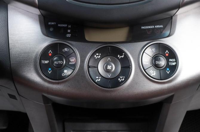 Toyota RAV4 III (XA30) Рестайлинг с пробегом 2010 года, цена 1 359 000 рублей, 183736 км, внедорожник, Автокод Объявления
