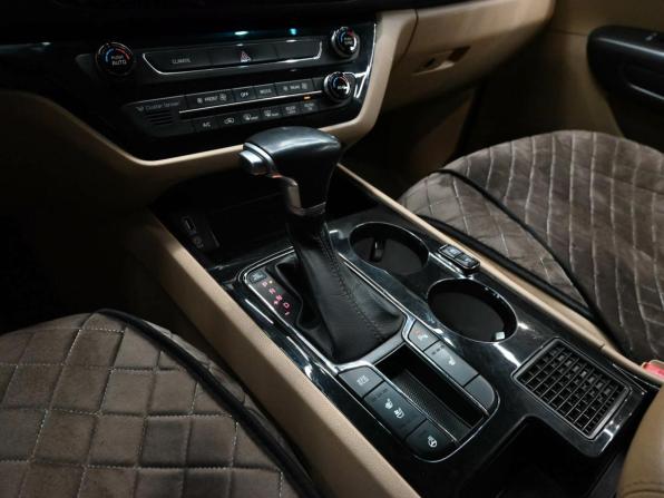 Kia Carnival III с пробегом 2019 года, цена 2 910 000 рублей, 140250 км, минивэн, Автокод Объявления