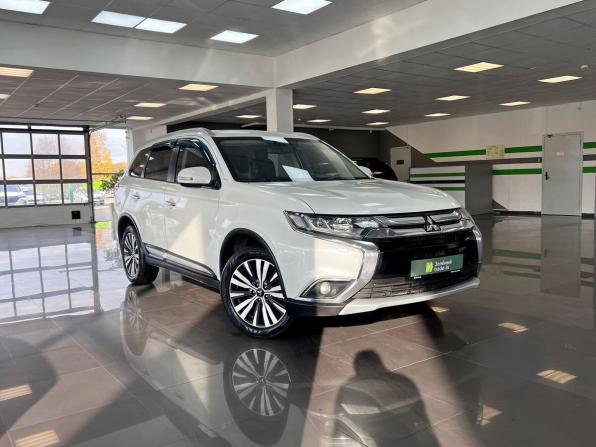 Mitsubishi Outlander III Рестайлинг 2 с пробегом 2016 года, цена 1 850 000 рублей, 108667 км, внедорожник, Автокод Объявления