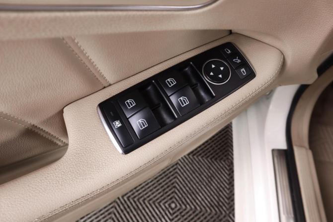 Mercedes-Benz E-Класс IV (W212 S212 C207) с пробегом 2012 года, цена 1 999 000 рублей, 240368 км, седан, Автокод Объявления