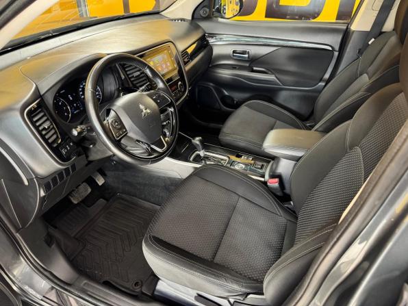 Mitsubishi Outlander III Рестайлинг 3 с пробегом 2019 года, цена 2 149 000 рублей, 108750 км, внедорожник, Автокод Объявления