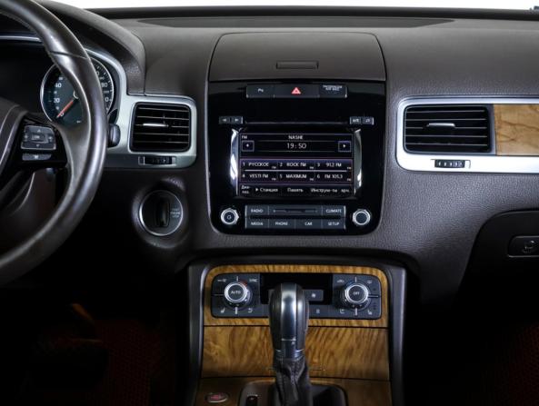 Volkswagen Touareg II с пробегом 2014 года, цена 2 374 000 рублей, 134770 км, внедорожник, Автокод Объявления