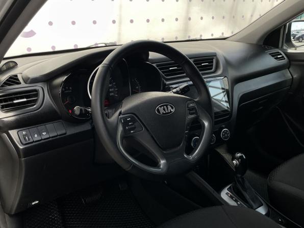 Kia Rio III Рестайлинг с пробегом 2017 года, цена 920 000 рублей, 193205 км, хэтчбек, Автокод Объявления