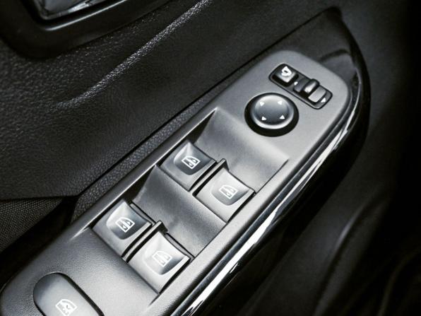 Renault Kaptur I с пробегом 2019 года, цена 1 472 000 рублей, 132059 км, внедорожник, Автокод Объявления