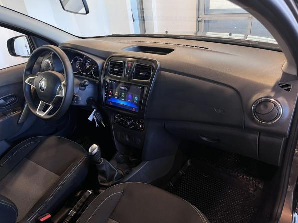Renault Sandero II Рестайлинг с пробегом 2022 года, цена 1 465 000 рублей, 49460 км, хэтчбек, Автокод Объявления