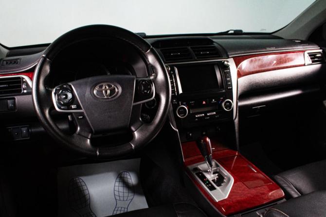 Toyota Camry VII (XV50) с пробегом 2013 года, цена 1 649 000 рублей, 245000 км, седан, Автокод Объявления