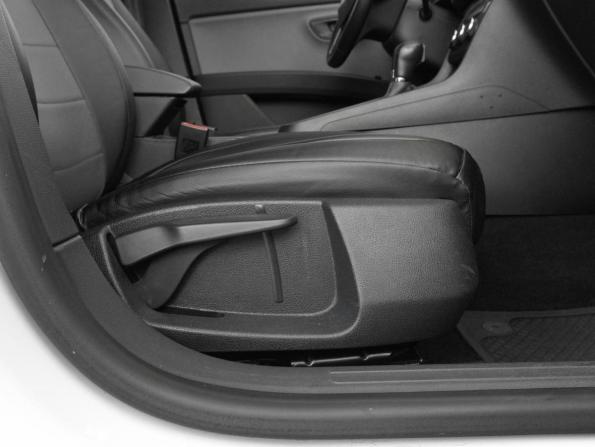 SEAT Leon III Рестайлинг с пробегом 2020 года, цена 2 049 000 рублей, 85469 км, универсал, Автокод Объявления
