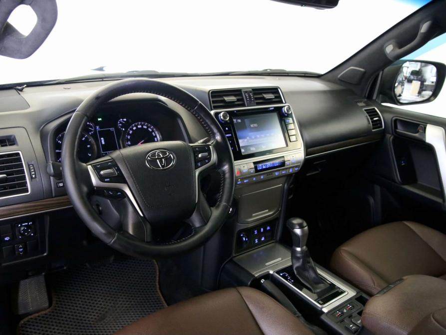 Toyota Land Cruiser Prado 150 Series Рестайлинг 2 Санкт-Петербург  - изображение 17