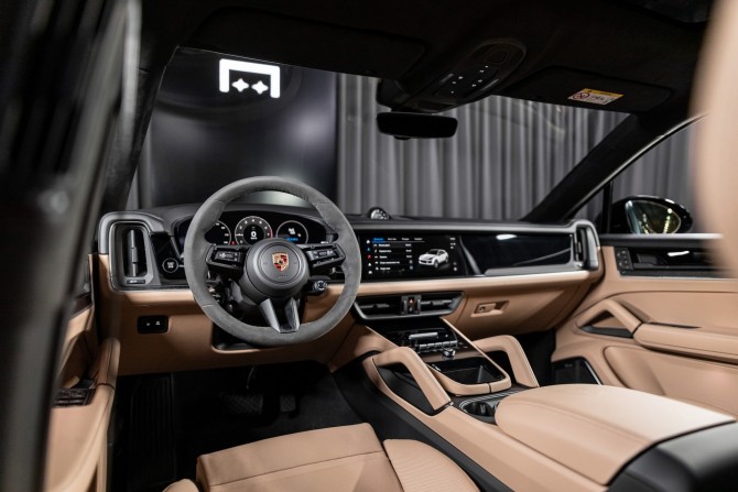 Новый Porsche Cayenne III Рестайлинг 2024 года, цена 23 472 200 рублей, внедорожник, Автокод Объявления