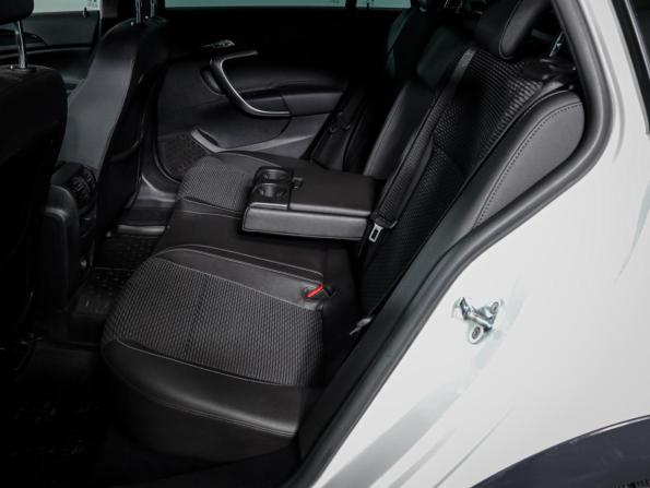 Opel Insignia I Рестайлинг с пробегом 2015 года, цена 1 420 150 рублей, 212093 км, универсал, Автокод Объявления