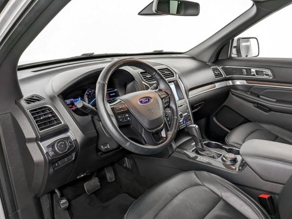 Ford Explorer V Рестайлинг с пробегом 2018 года, цена 3 725 000 рублей, 47253 км, внедорожник, Автокод Объявления