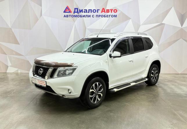 Nissan Terrano III (D10)