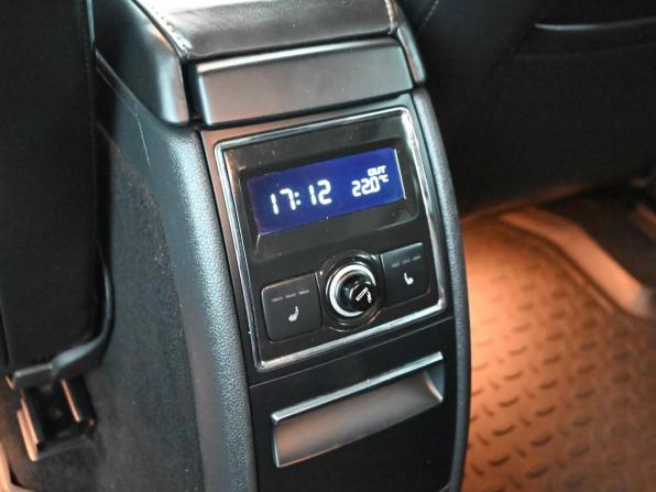 Skoda Superb II Рестайлинг с пробегом 2014 года, цена 1 250 000 рублей, 244008 км, лифтбек, Автокод Объявления