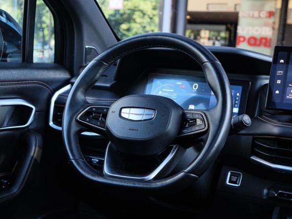 Geely Okavango I Рестайлинг с пробегом 2024 года, цена 3 000 000 рублей, 14482 км, внедорожник, Автокод Объявления