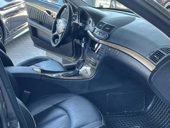Mercedes-Benz E-Класс III (W211 S211) Рестайлинг с пробегом 2008 года, цена 900 000 рублей, 246054 км, седан, Автокод Объявления