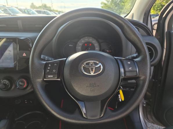 Toyota Vitz III (XP130) Рестайлинг 2 с пробегом 2019 года, цена 1 100 000 рублей, 102073 км, хэтчбек, Автокод Объявления