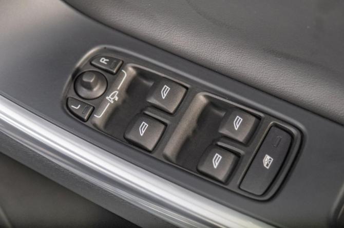 Volvo V60 I с пробегом 2012 года, цена 1 429 000 рублей, 31500 км, универсал, Автокод Объявления