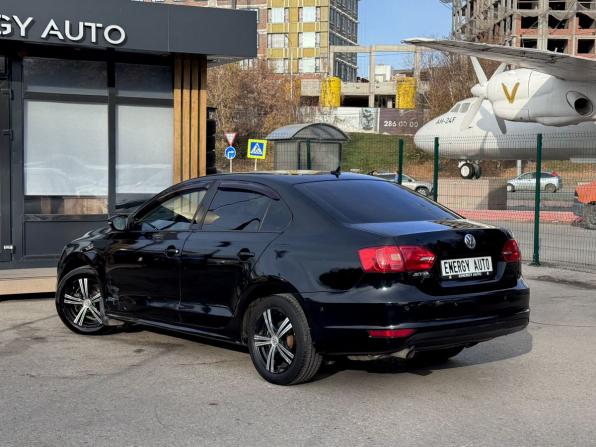 Volkswagen Jetta VI с пробегом 2013 года, цена 1 030 000 рублей, 154411 км, седан, Автокод Объявления