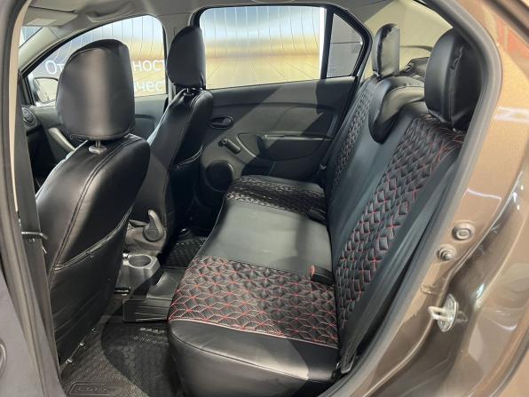 Renault Logan II Рестайлинг с пробегом 2019 года, цена 1 050 000 рублей, 111000 км, седан, Автокод Объявления