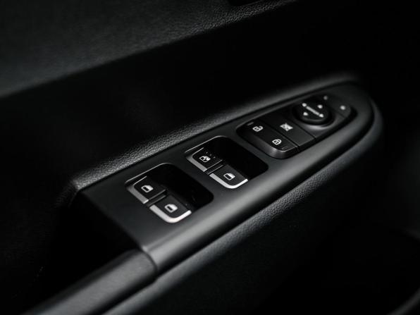 Kia Rio IV Рестайлинг с пробегом 2020 года, цена 1 650 000 рублей, 57056 км, седан, Автокод Объявления