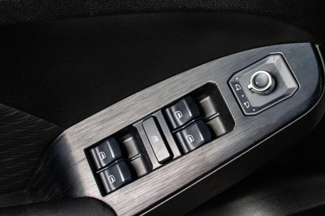 Haval Jolion I с пробегом 2024 года, цена 1 999 000 рублей, 62407 км, внедорожник, Автокод Объявления