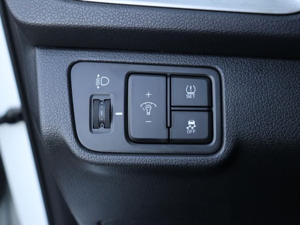Hyundai Solaris II с пробегом 2017 года, цена 880 000 рублей, 137154 км, седан, Автокод Объявления