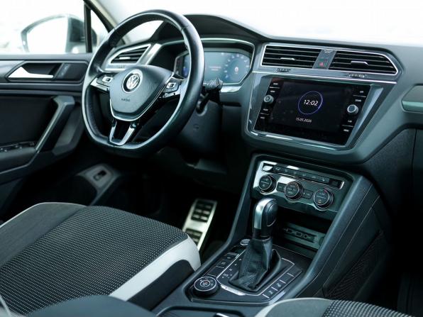 Volkswagen Tiguan II с пробегом 2019 года, цена 2 679 000 рублей, 127890 км, внедорожник, Автокод Объявления
