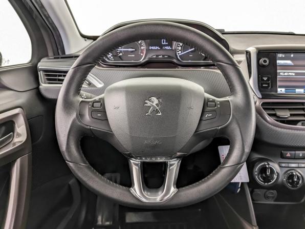 Peugeot 2008 I с пробегом 2014 года, цена 1 150 000 рублей, 45531 км, внедорожник, Автокод Объявления