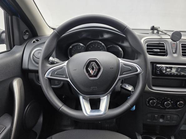 Renault Logan II Рестайлинг с пробегом 2018 года, цена 870 000 рублей, 59936 км, седан, Автокод Объявления