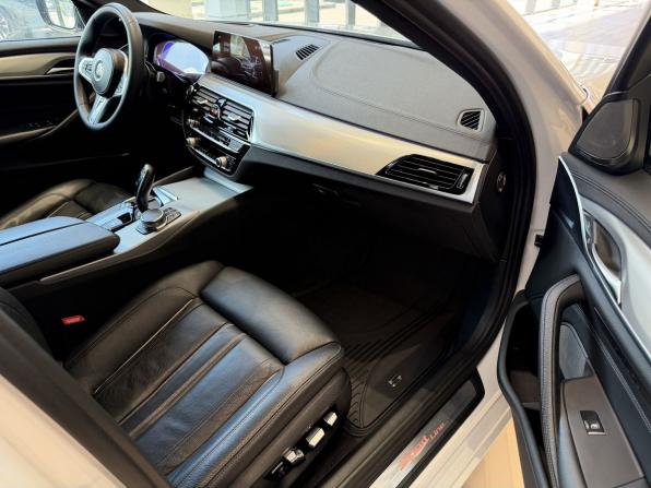 BMW 5 серии VII (G30/G31/G38) с пробегом 2018 года, цена 3 550 000 рублей, 180000 км, седан, Автокод Объявления