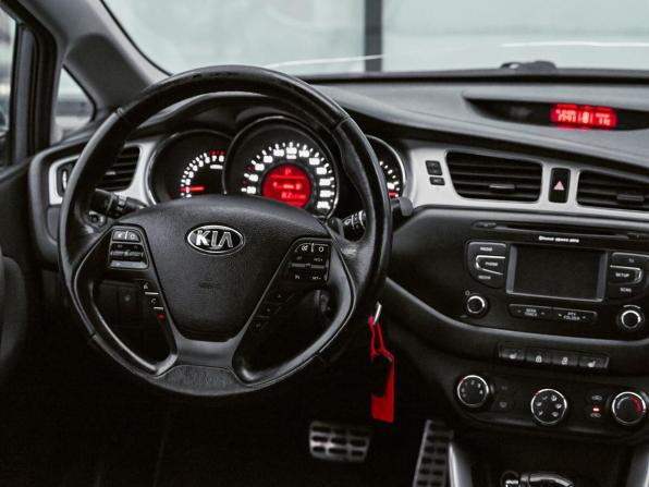 Kia Ceed II с пробегом 2013 года, цена 1 169 000 рублей, 144750 км, хэтчбек, Автокод Объявления