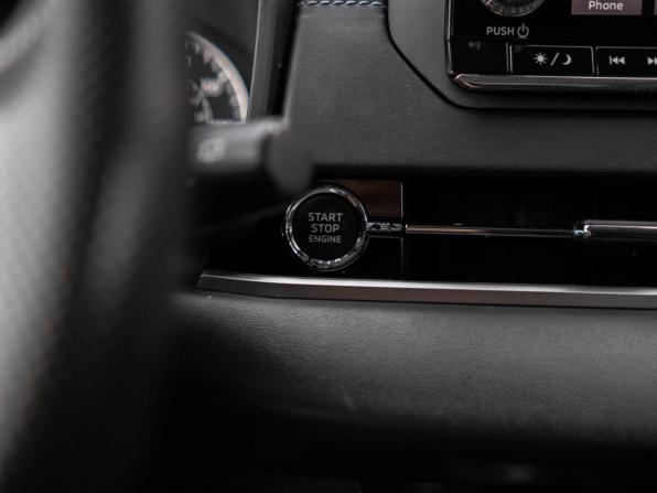 Mitsubishi Outlander IV с пробегом 2021 года, цена 3 150 000 рублей, 44293 км, внедорожник, Автокод Объявления