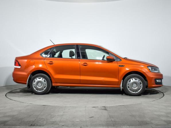 Volkswagen Polo V Рестайлинг с пробегом 2016 года, цена 1 100 000 рублей, 144000 км, седан, Автокод Объявления