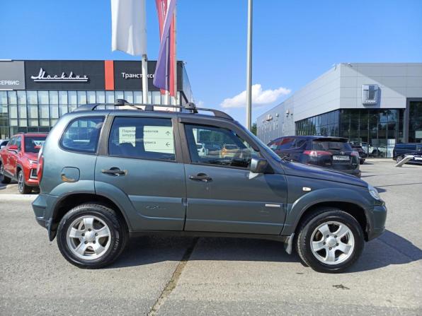 Chevrolet Niva I Рестайлинг с пробегом 2011 года, цена 330 000 рублей, 230715 км, внедорожник, Автокод Объявления