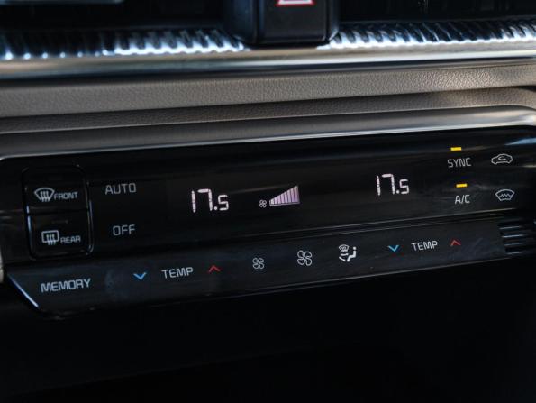 Kia K5 III с пробегом 2021 года, цена 2 270 000 рублей, 115062 км, седан, Автокод Объявления