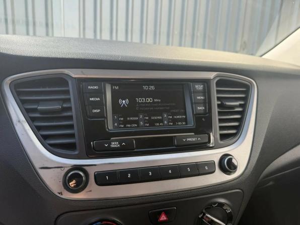 Hyundai Solaris II с пробегом 2017 года, цена 799 000 рублей, 187014 км, седан, Автокод Объявления