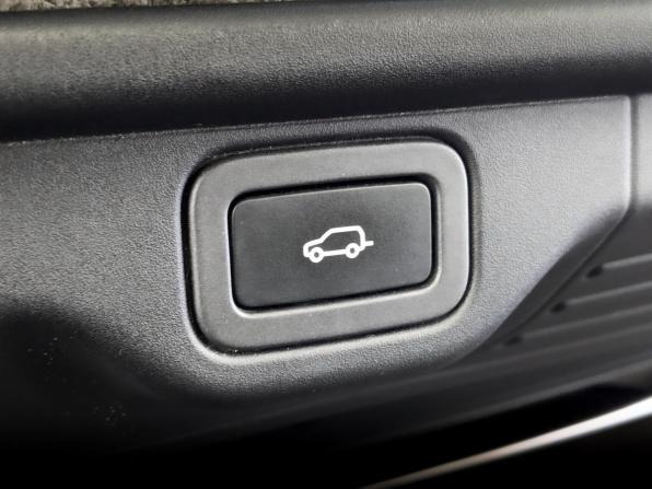 Land Rover Range Rover IV Рестайлинг с пробегом 2020 года, цена 9 700 000 рублей, 42850 км, внедорожник, Автокод Объявления