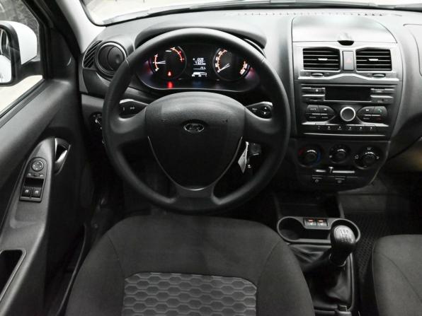 Lada (ВАЗ) Granta I Рестайлинг с пробегом 2024 года, цена 900 000 рублей, 41634 км, седан, Автокод Объявления