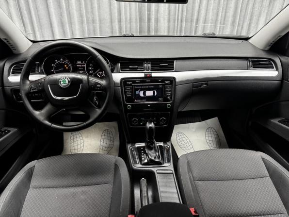 Skoda Superb II с пробегом 2012 года, цена 1 030 000 рублей, 280800 км, лифтбек, Автокод Объявления