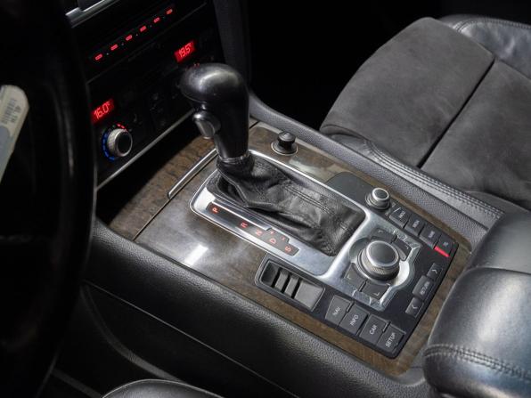Audi Q7 I (4L) с пробегом 2007 года, цена 1 100 000 рублей, 357342 км, внедорожник, Автокод Объявления