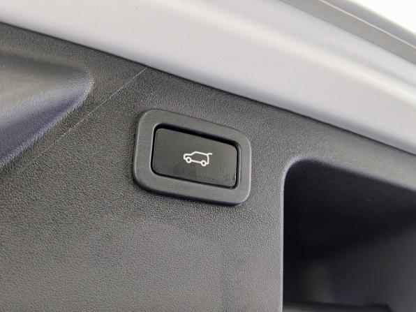 Land Rover Discovery Sport I с пробегом 2017 года, цена 2 440 000 рублей, 94819 км, внедорожник, Автокод Объявления